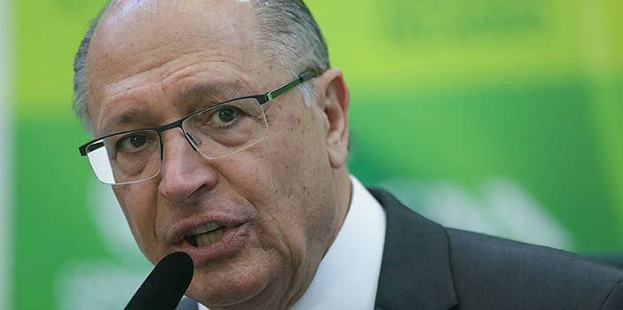 "Não vai voltar imposto sindical", diz Alckmin sobre reforma trabalhista
